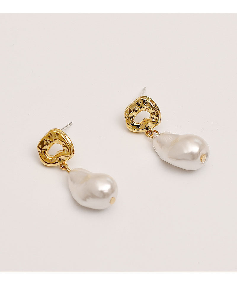 Venetian pearl earrings