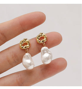 Venetian pearl earrings